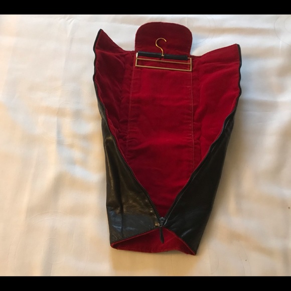 GUCCI Leather Tie Travel Case - Picture 4 of 6